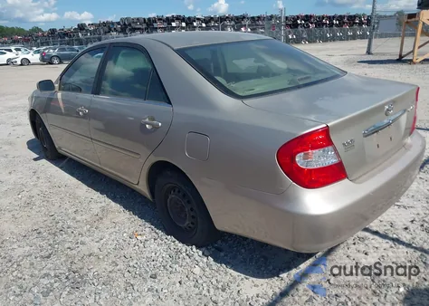 2004 Toyota Camry Le from USA, damaged, VIN 4T1BE30K14U871156